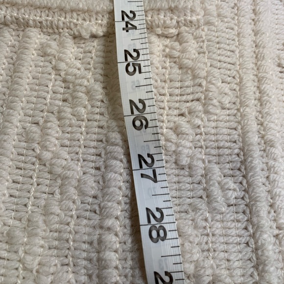 Cream color sweater with belt - Picture 5 of 8